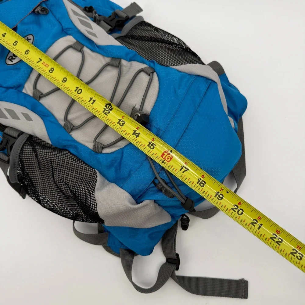Reebok Hydration Backpack Unisex Large Blue Grey Hiking Trail Running 2L Bladder